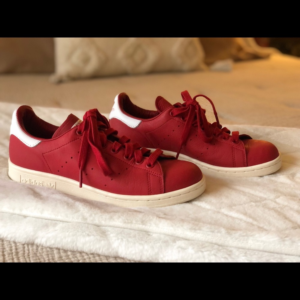 SPECIAL EDITION SAM SMITH RED ADIDAS